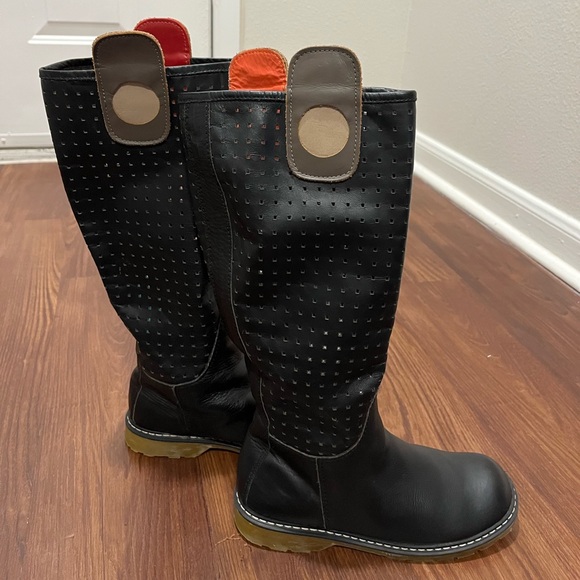 Black Leather Boots Size 36 - Picture 4 of 14